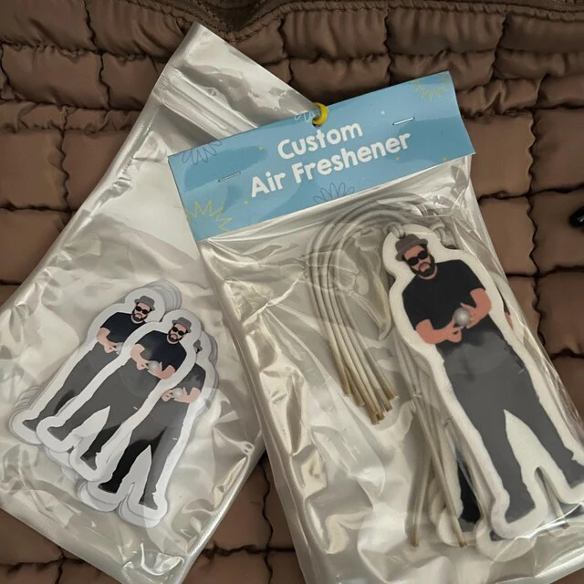 Turn Photos into Hand Drawn Air Fresheners - Image 24
